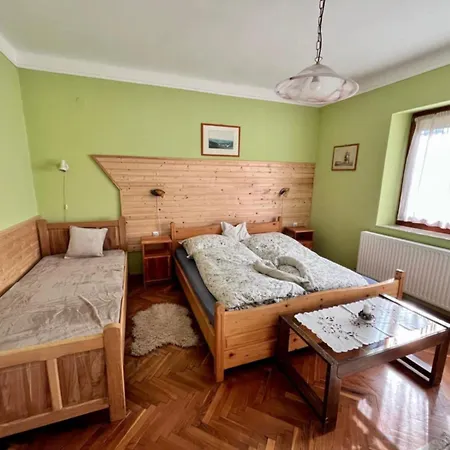 Aranyos- Patak * Csesznek